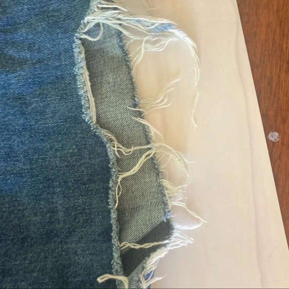 Old Navy Boyfriend Cutoff Shorts with Embroidered Stars 16‎ NWT FINAL - Picture 7 of 7